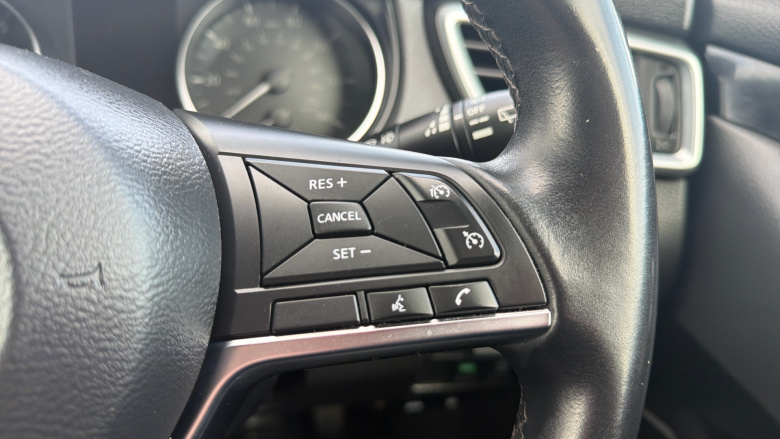 Nissan Qashqai 1.3 DiG-T 160 [157] Acenta Premium 5dr DCT Petrol Hatchback